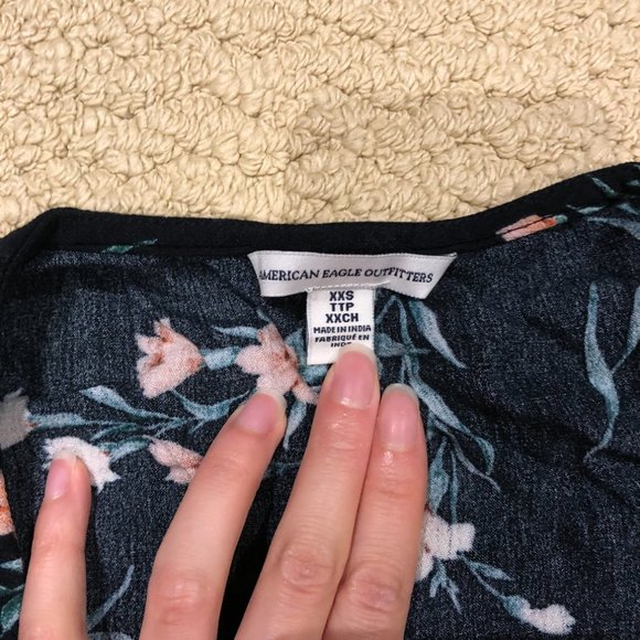 American Eagle Tie Front Blouse - Picture 2 of 3